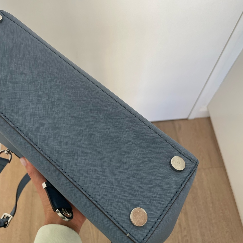 Michael Kors Medium Blue Bag - Picture 5 of 5